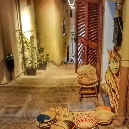 Salvia, Veranda E Giardino A 75 M Dal Mare Nyaraló