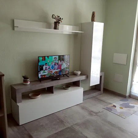 Сasa de vacaciones Con Veranda E Giardino A 75 M Dal Mare